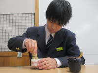 ③