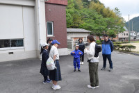④
