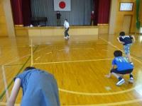 動いてる!アウトー! 動いてる!アウトー!