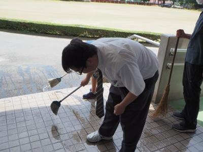 体育館の玄関 体育館の玄関