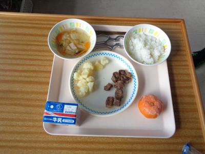 給食